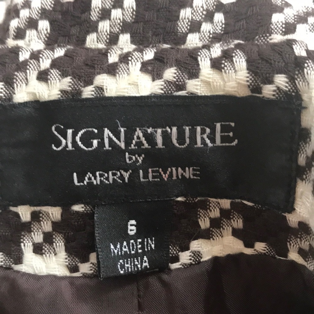 ๐ SIGNATURE SUIT by LARRY LEVINE - Picture 5 of 5